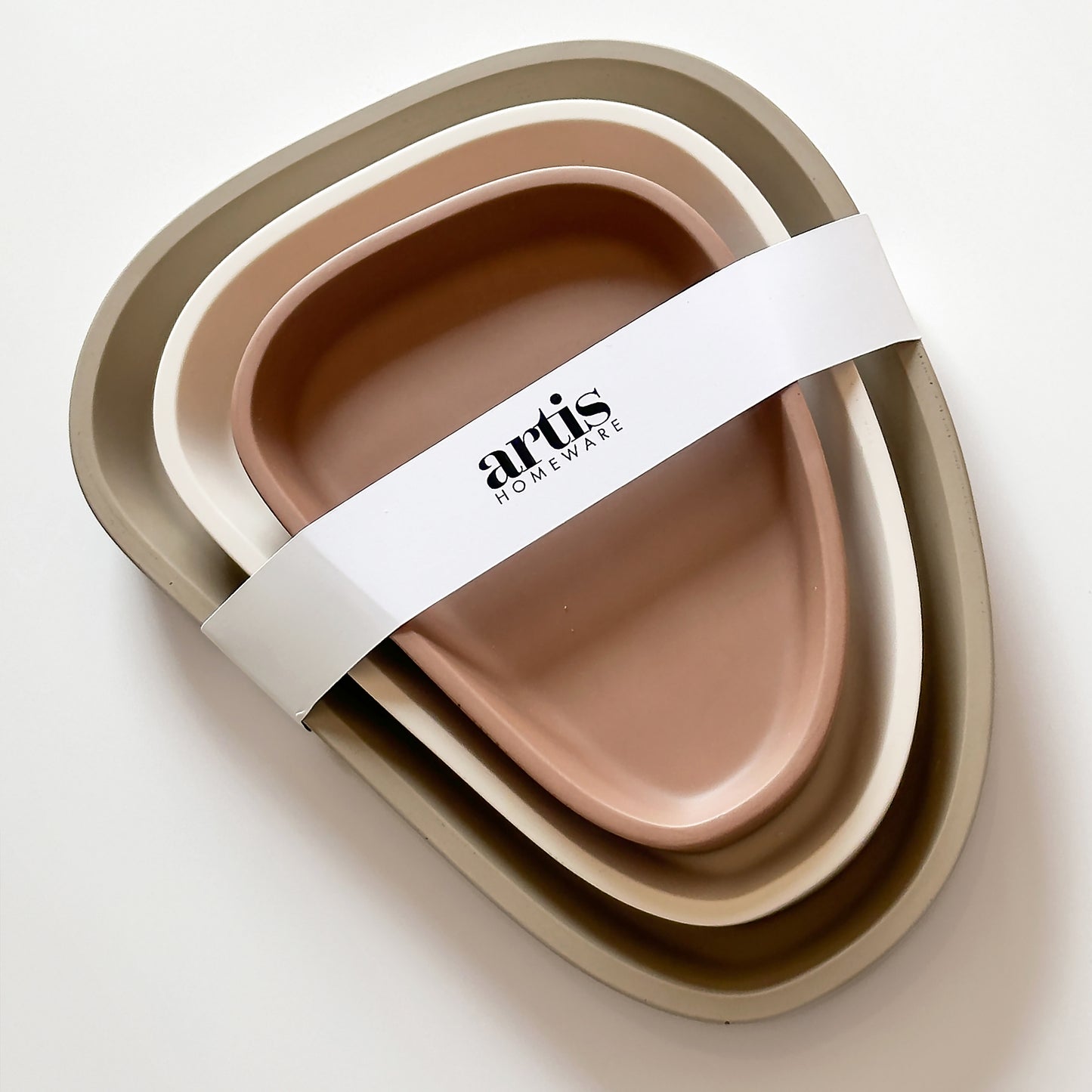 Jesmonite Pebble Tray Set by Artis Homeware