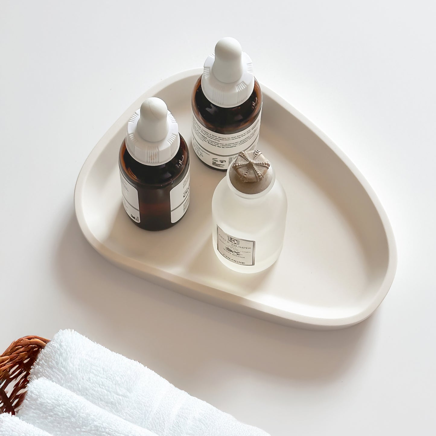 Jesmonite Pebble Tray Set by Artis Homeware