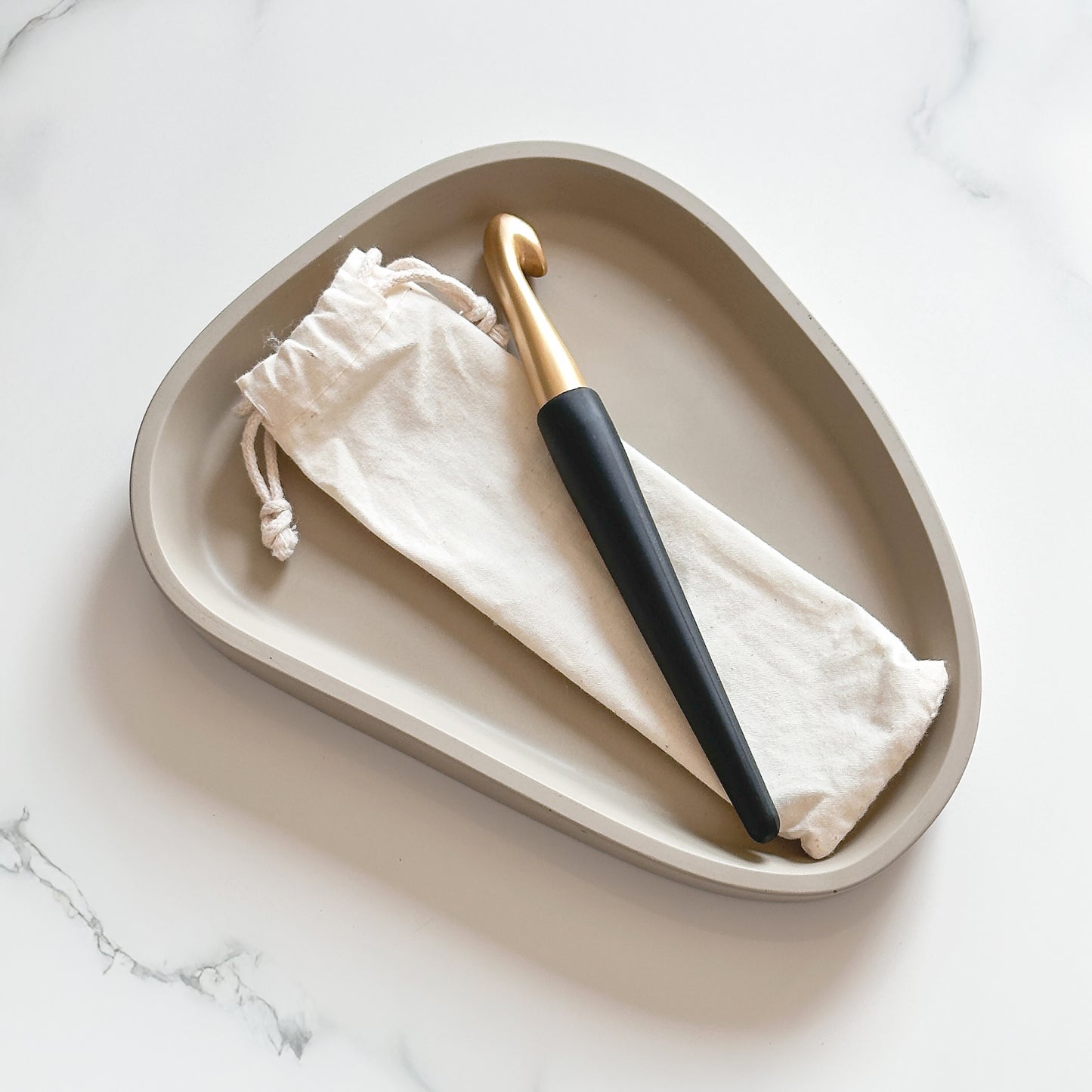 Jesmonite Pebble Tray Set by Artis Homeware