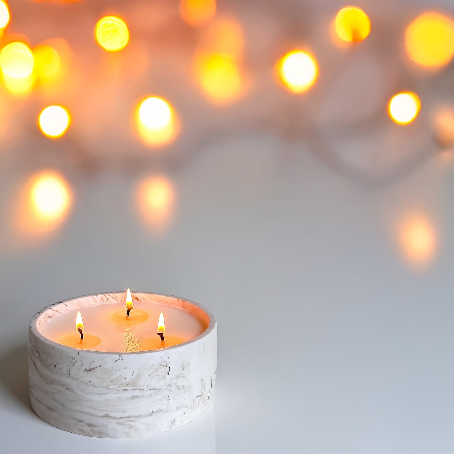 Large 650g Christmas 3-Wick Soy Candle in Handmade Marble Jar | 3 Festive Scents Available